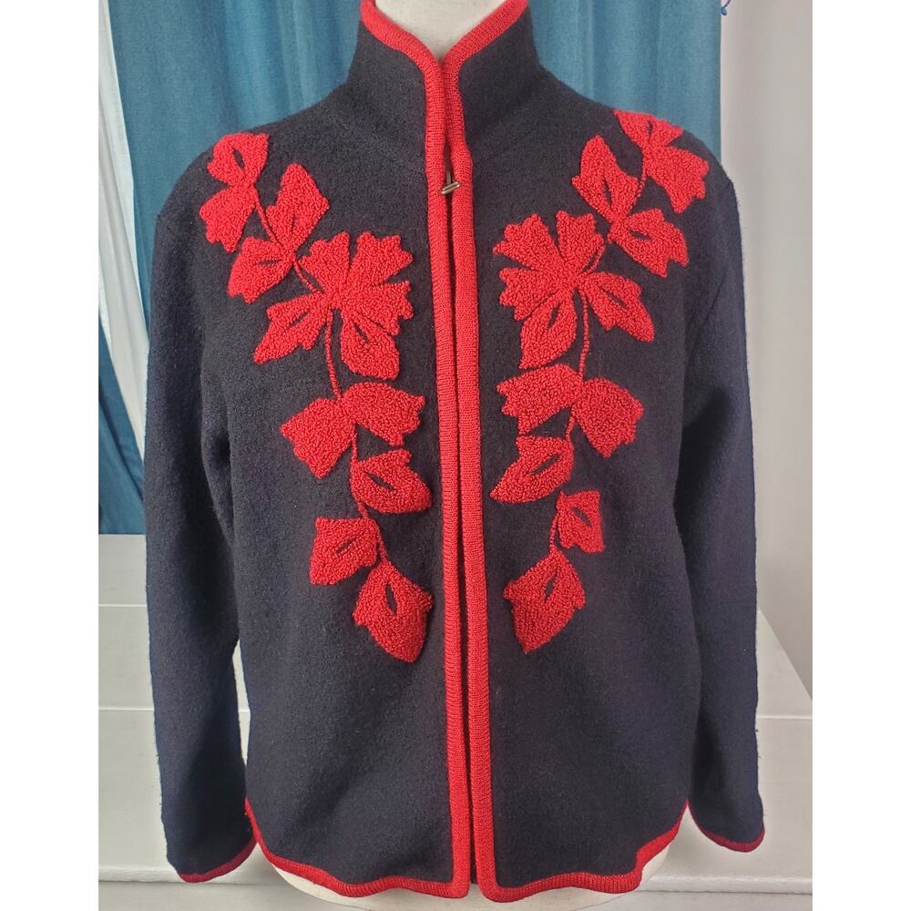 100% Wool Embroiderd Sweater Jacket Floral Tapastry Cardigan Vintage Cottagecore